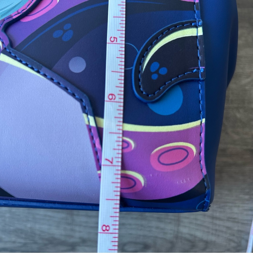 BNWT Loungefly Ursula Disney Blue and Purple Women's hand Bag - Picture 5 of 9